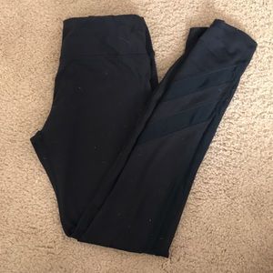Black leggings medium